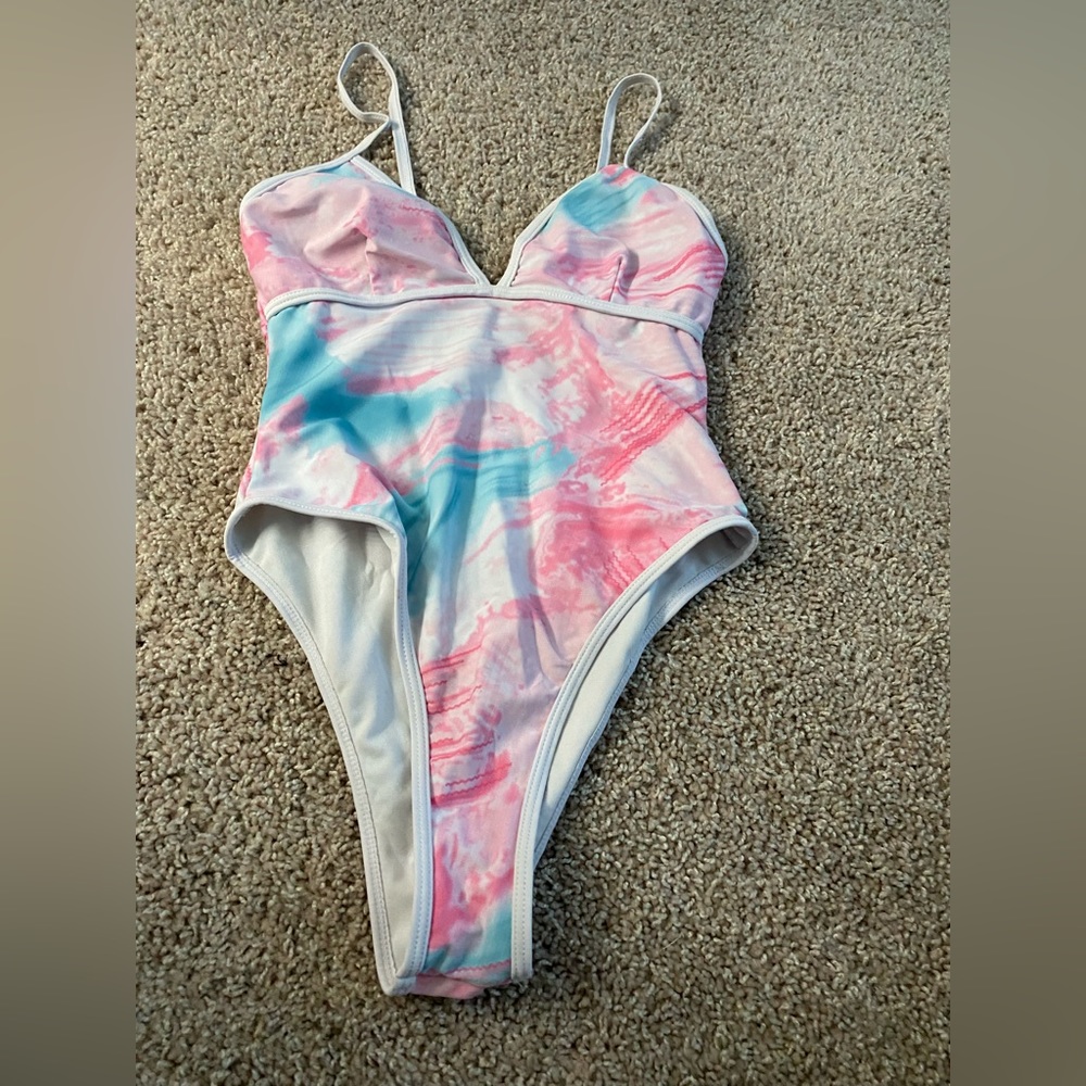 Multicolored one piece bathing suit
